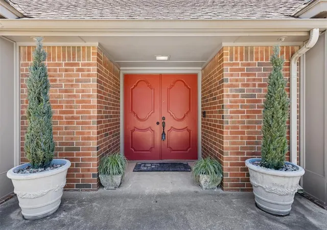 Photo 4 of Single family home for sale at 3200 Prairie Rose Rd, Oklahoma City, OK 73120 | MLS# 1227366 | Listing updated on 2026-09-23