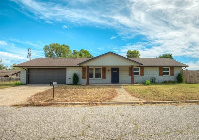 Homes for sale in Oklahoma City, OK | 8636 Ambassador Rd, Oklahoma City, OK 73169 | MLS# 1227412
