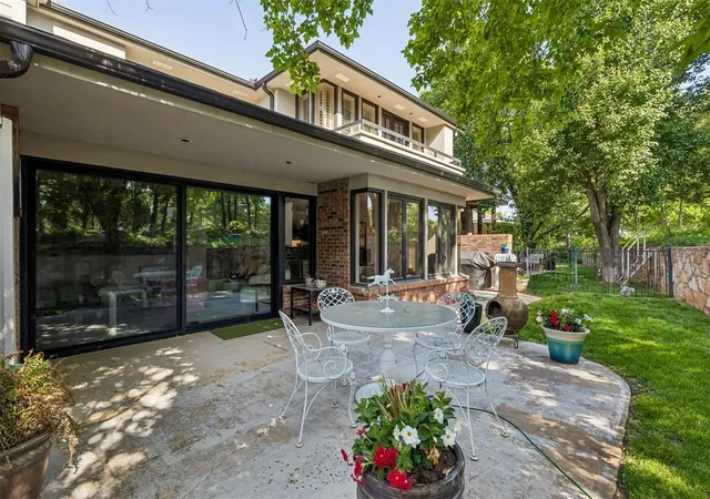 1st image of 6128 Stonegate Pl, Edmond, OK 73025 | MLS# 1227431