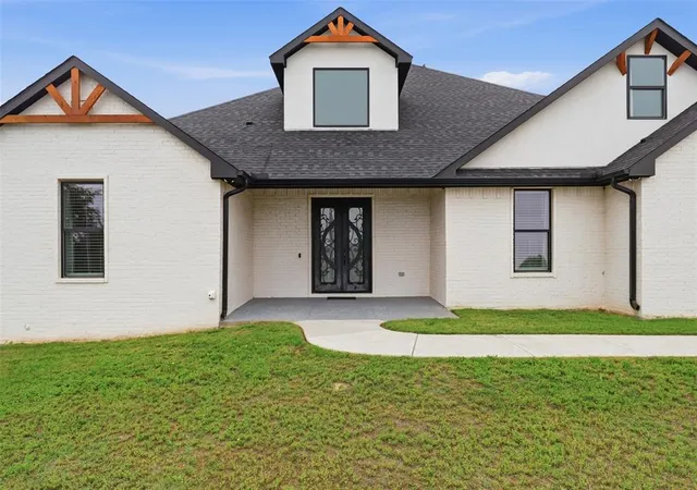 Photo 3 of Single family home for sale at 12220 S Pennsylvania Ave, Edmond, OK 73025 | MLS# 1227470 | Listing updated on 2026-10-07