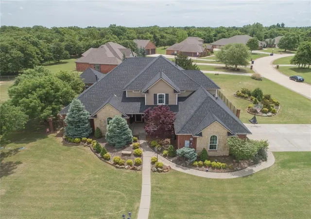 1st image of 4000 Newburg Dr, Choctaw, OK 73020 | MLS# 1227493