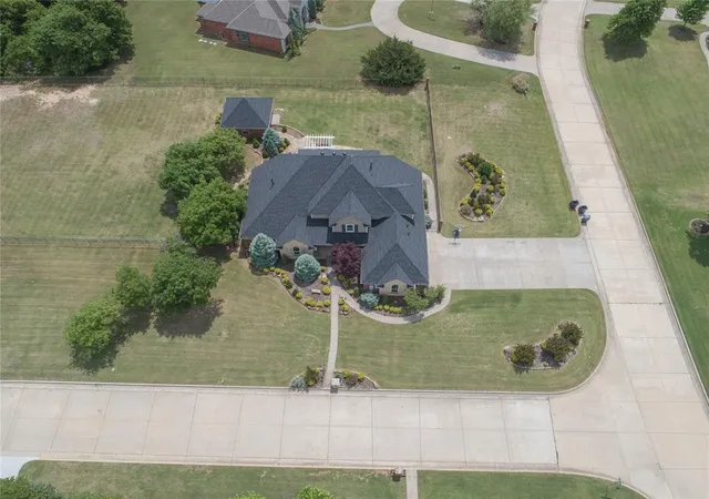 44th image of 4000 Newburg Dr, Choctaw, OK 73020 | MLS# 1227493