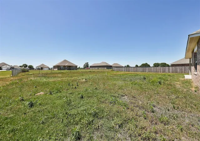 Homes for sale in Mc Loud, OK | 15944 Spur Cir, Mc Loud, OK 74851 | MLS# 1227523