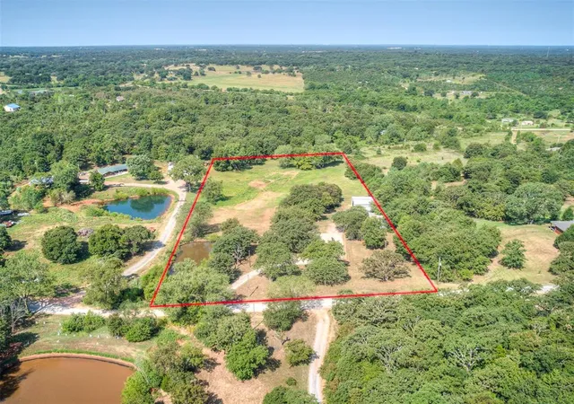 Photo 3 of Single family home for sale at 3460 Hensley Rd, Norman, OK 73026 | MLS# 1227546 | Listing updated on 2026-05-06