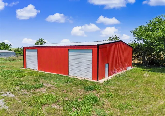 Photo 3 of Single family home for sale at 1580 N 14th Street, Guthrie, OK 73044 | MLS# 1227577 | Listing updated on 2026-06-29