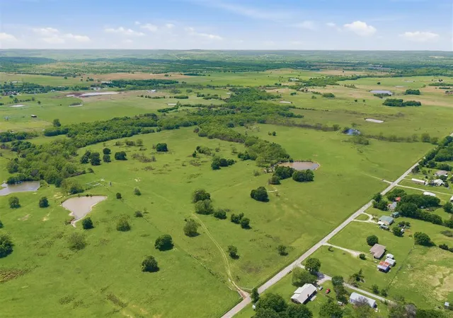 2nd image of 005 Fairview Rd #5, Davis, OK 73030 | MLS# 1227584