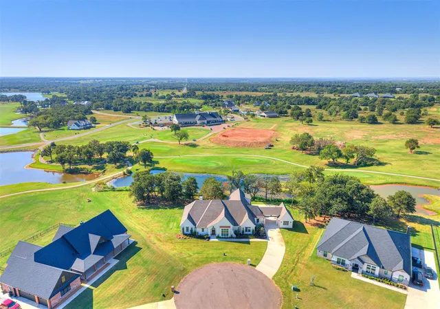 2nd image of 2297 Summit Cir, Blanchard, OK 73010 | MLS# 1227626