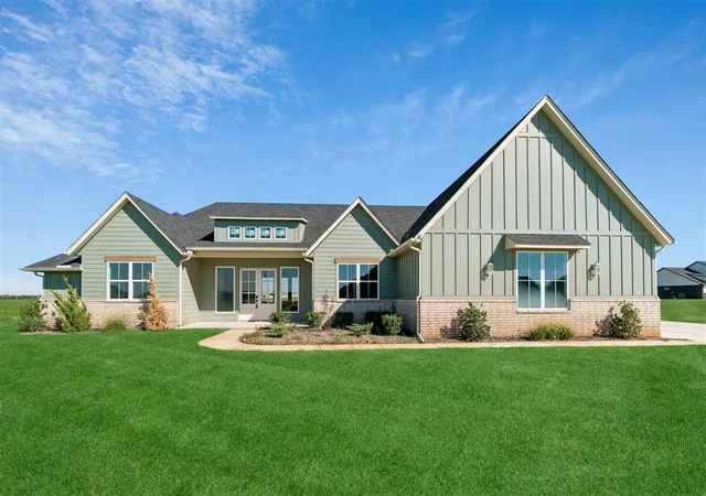 Photo 3 of Single family home for sale at 2692 S May Ave, Guthrie, OK 73044 | MLS# 1227681 | Listing updated on 2026-10-15