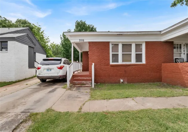 1st image of 2104 Ne 23rd St, Oklahoma City, OK 73111 | MLS# 1227716