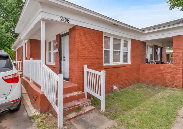 5th image of 2104 Ne 23Rd St, Oklahoma City, OK 73111 | MLS# 1227716