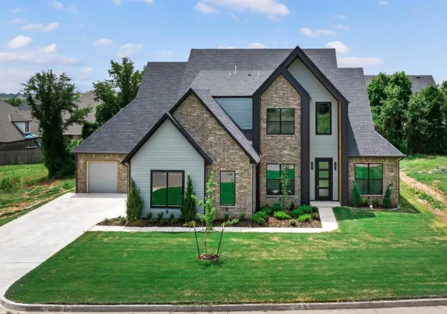 Photo 1 of Single family home for sale at 8132 Amber Ridge Dr, Edmond, OK 73034 | MLS# 1227771 | Listing updated on 2026-09-17
