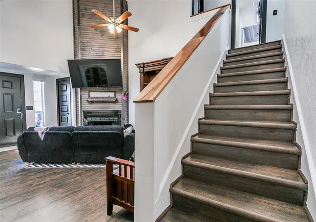 Photo 3 of Single family home for sale at 2114 Westmore Dr, Oklahoma City, OK 73170 | MLS# 1227805 | Listing updated on 2026-06-24