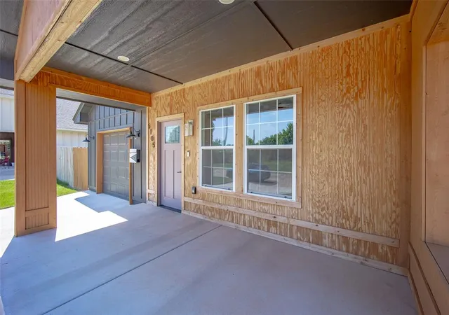 Photo 3 of Single family home for sale at 5105 S Rhode Is Ave, Oklahoma City, OK 73129 | MLS# 1227809 | Listing updated on 2026-08-26