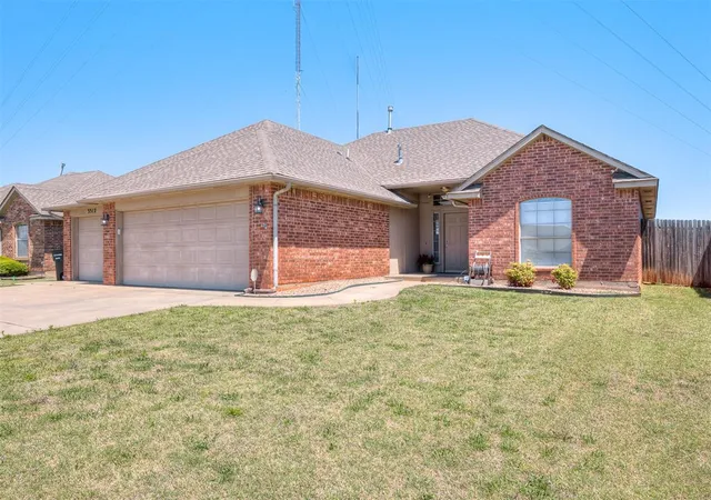 1st image of 3312 Ashton Dr, Moore, OK 73160 | MLS# 1227814