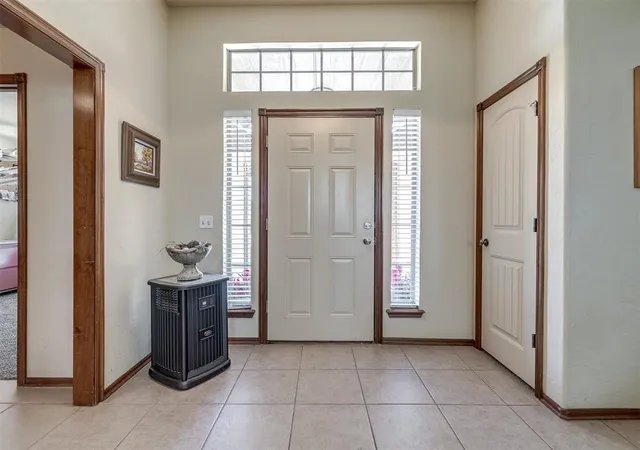 4th image of 3312 Ashton Dr, Moore, OK 73160 | MLS# 1227814