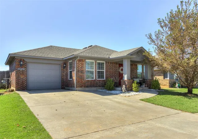 1st image of 6712 Nw 156 St, Edmond, OK 73013 | MLS# 1227843
