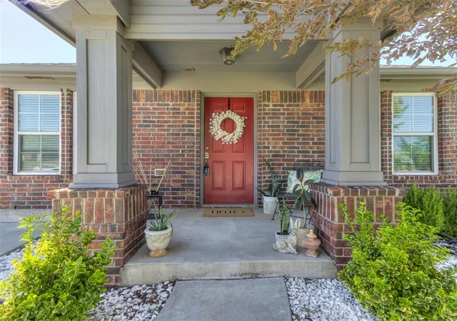 Photo 2 of Single family home for sale at 6712 NW 156 Street, Edmond, OK 73013 | MLS# 1227843 | Listing updated on 2026-09-20