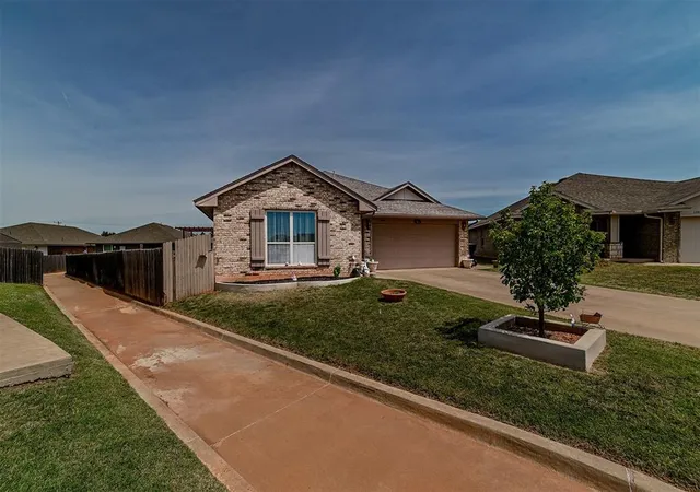 Photo 1 of Single family home for sale at 19825 Brunswick Ct, Edmond, OK 73012 | MLS# 1227901 | Listing updated on 2026-05-07