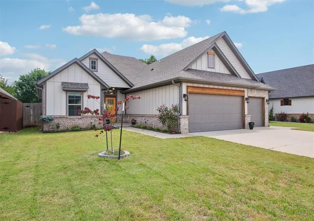 Photo 2 of Single family home for sale at 600 E Barajas Ter, Mustang, OK 73064 | MLS# 1227903 | Listing updated on 2026-10-08