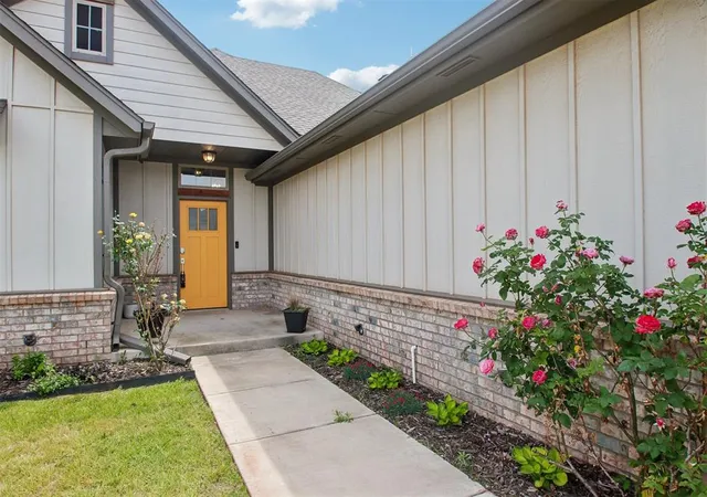 Photo 4 of Single family home for sale at 600 E Barajas Ter, Mustang, OK 73064 | MLS# 1227903 | Listing updated on 2026-10-08