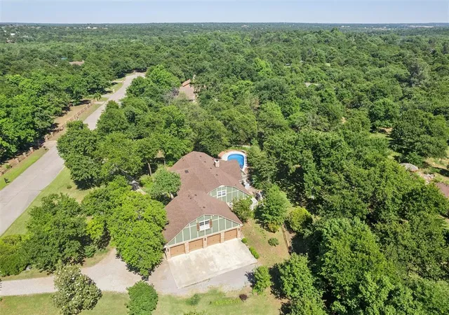 Photo 2 of Single family home for sale at 3824 Smoking Oaks Dr, Oklahoma City, OK 73150 | MLS# 1227905 | Listing updated on 2026-08-27