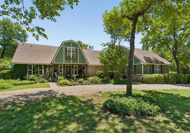 Photo 3 of Single family home for sale at 3824 Smoking Oaks Dr, Oklahoma City, OK 73150 | MLS# 1227905 | Listing updated on 2026-08-27