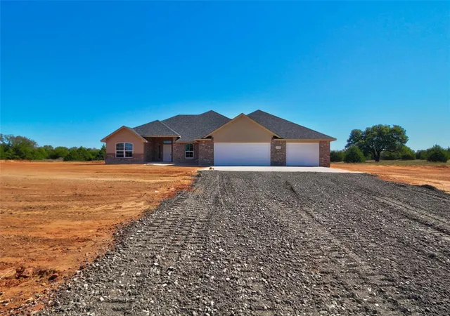 Photo 3 of Single family home for sale at 870256 Red Stone Cir, Chandler, OK 74834 | MLS# 1227928 | Listing updated on 2026-10-12