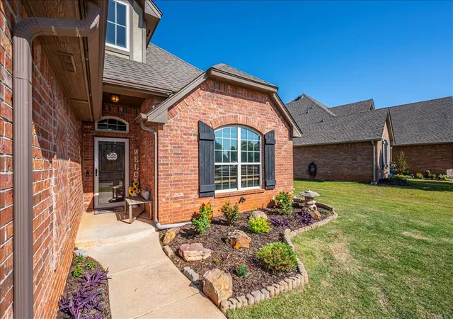 Homes for sale in Edmond, OK | 4924 Champlain Pl, Edmond, OK 73025 | MLS# 1227950
