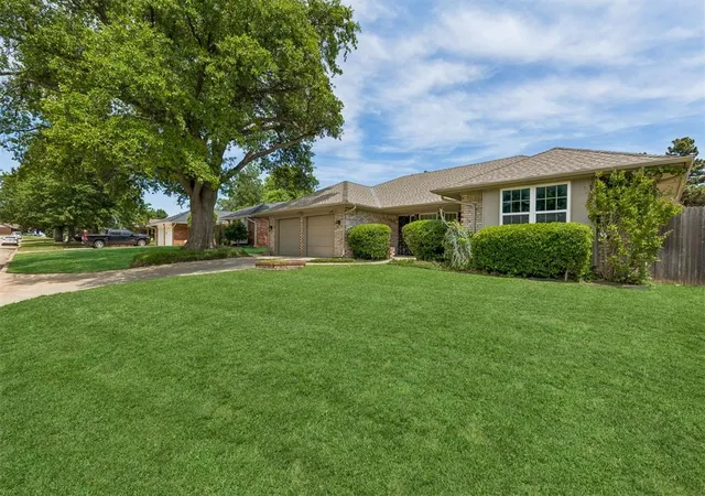 Homes for sale in Oklahoma City, OK | 5005 Nw 62nd Ter, Oklahoma City, OK 73122 | MLS# 1227963