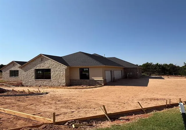 4th image of 8229 Waxwing Wy, Guthrie, OK 73044 | MLS# 1227988
