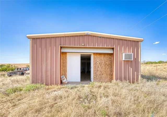 Homes for sale in Sayre, OK | 11002 N 1920 Rd, Sayre, OK 73662 | MLS# 1228018