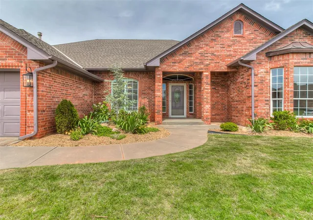 Photo 3 of Single family home for sale at 6709 Nw 119th Street, Oklahoma City, OK 73162 | MLS# 1228034 | Listing updated on 2026-08-19