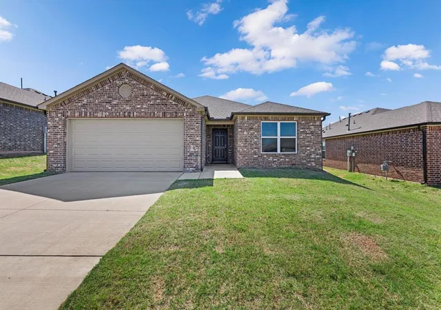 Homes for sale in Yukon, OK | 11732 Nw 96th St, Yukon, OK 73099 | MLS# 1228036