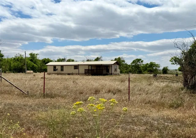 Homes for sale in Sayre, OK | 11395 N 1760 Rd, Sayre, OK 73662 | MLS# 1228047