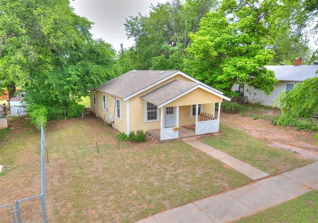 Homes for sale in Oklahoma City, OK | 407 Se 25Th St, Oklahoma City, OK 73129 | MLS# 1228075
