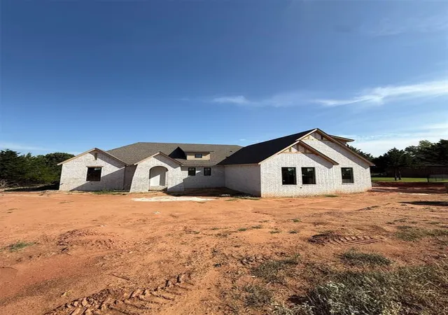 1st image of 8124 Goldfinch Dr, Guthrie, OK 73044 | MLS# 1228121