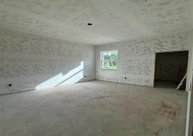 Photo 4 of Single family home for sale at 8124 Goldfinch Dr, Guthrie, OK 73044 | MLS# 1228121 | Listing updated on 2026-10-07
