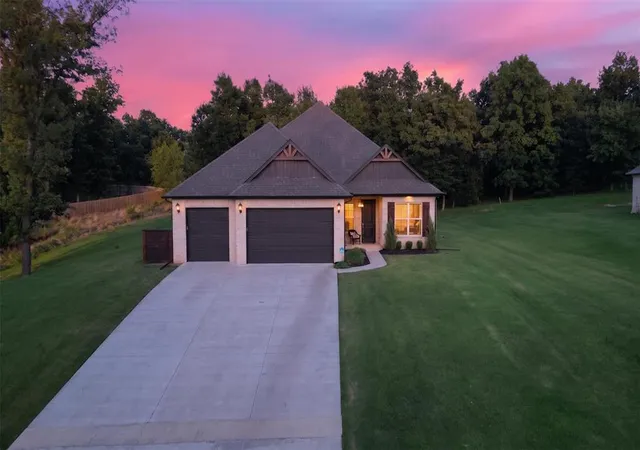 Homes for sale in Choctaw, OK | 5504 Asheville Wy, Choctaw, OK 73020 | MLS# 1228158