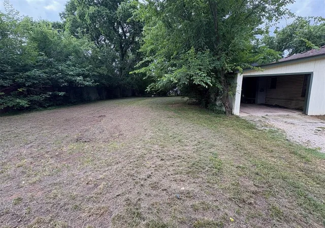 Homes for sale in Shawnee, OK | 1315 E Parker St, Shawnee, OK 74801 | MLS# 1228177