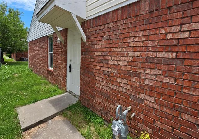 2nd image of 1108 Brandywine #5 & 6, Norman, OK 73071 | MLS# 1228181