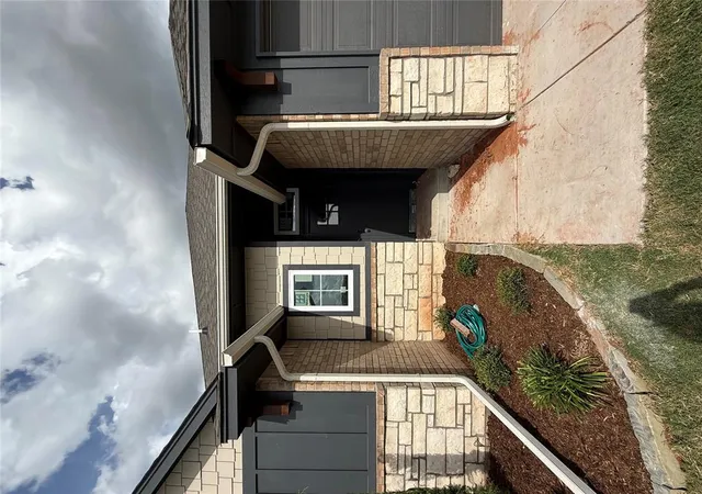 2nd image of 1312 Colonial Ave, Tuttle, OK 73089 | MLS# 1228221