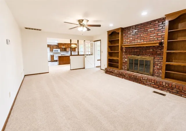 Photo 2 of Sale Pending at 9512 S Blackwelder Ave, Oklahoma City, OK 73139 | MLS# 1228273 | Listing updated on 2026-08-23