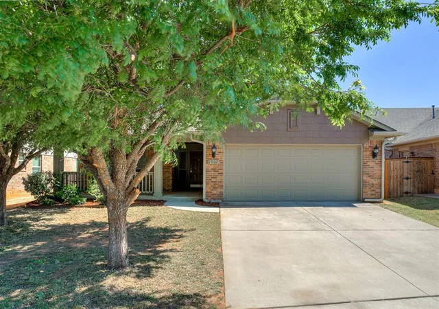 1st image of 1002 Clingmans Dome Rd, Norman, OK 73069 | MLS# 1228310