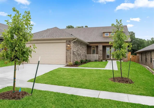 Photo 2 of Single family home for sale at 8809 Spruce St, Arcadia, OK 73007 | MLS# 1228354 | Listing updated on 2026-09-07