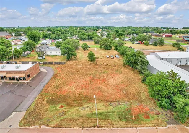 Homes for sale in Elk City, OK | 300 N Van Buren Ave, Elk City, OK 73644 | MLS# 1228370