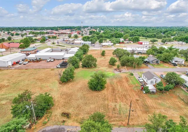 Homes for sale in Elk City, OK | 300 N Van Buren Ave, Elk City, OK 73644 | MLS# 1228370