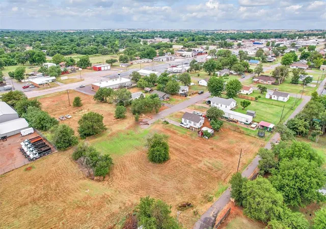 Homes for sale in Elk City, OK | 300 N Van Buren Ave, Elk City, OK 73644 | MLS# 1228370