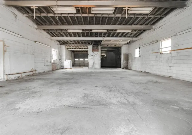 50th image of 718 W Main St, Stroud, OK 74079 | MLS# 1228373