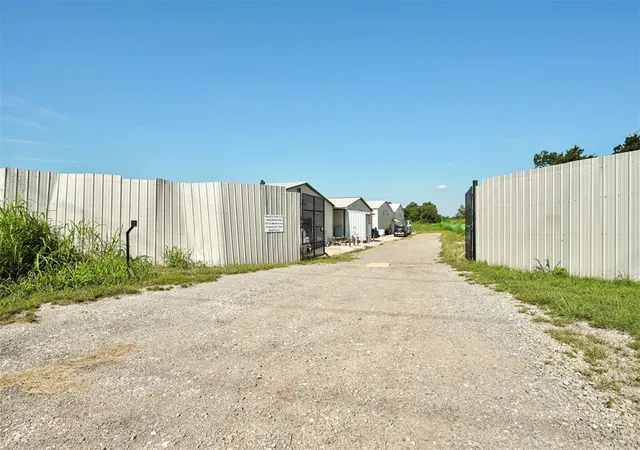 Homes for sale in Crescent, OK | 2751 N Meridian Ave, Crescent, OK 73028 | MLS# 1228425