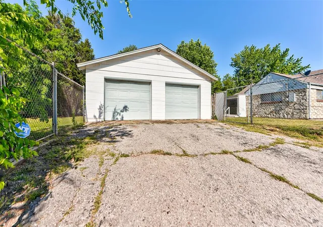 Homes for sale in Del City, OK | 4644 Se 19Th St, Del City, OK 73115 | MLS# 1228450